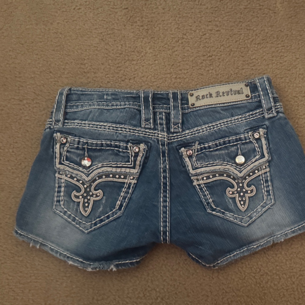 Rock Revival Shorts - Kai - Picture 2 of 4